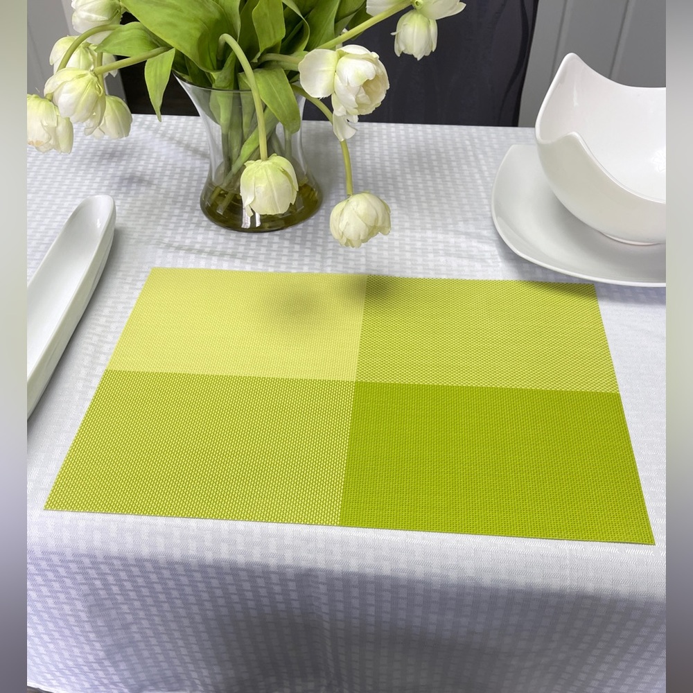 *GEFEII Deluxe PVC Woven Vinyl Non-Slip Table Mats